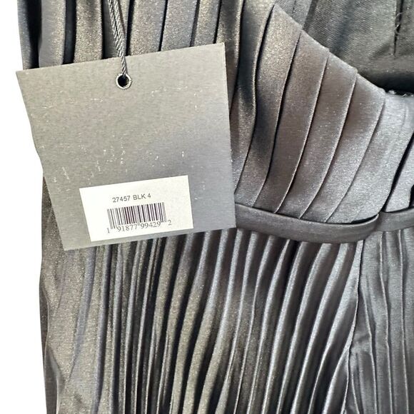 Mac Duggal Black Pleated Plunge Neck Wide Leg Jumpsuit 27457 | 4 - Picture 5 of 10